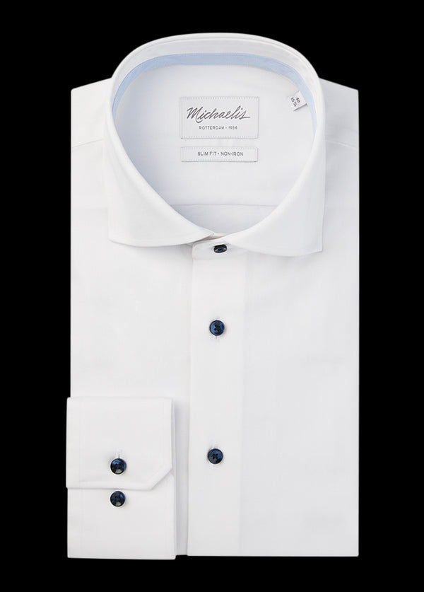 Uni wit twill overhemd met donkerblauwe knopen