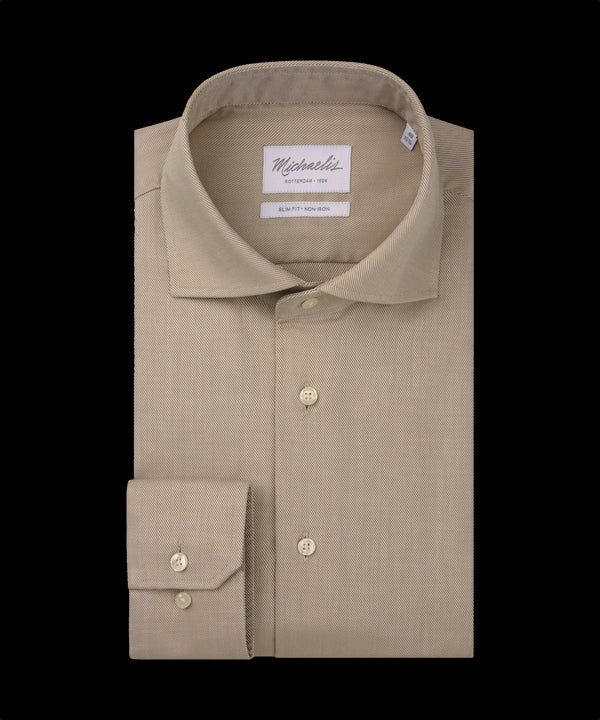 Lichtbruin overhemd met diagonale strepen