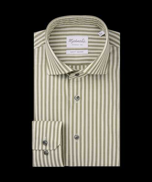 Gestreept overhemd in zachte natuurkleuren